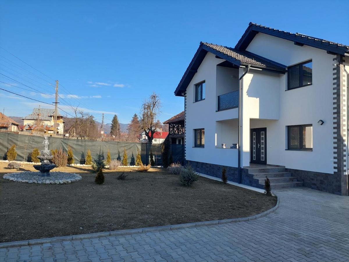 Pensiunea Happy Day Horezu Exterior photo