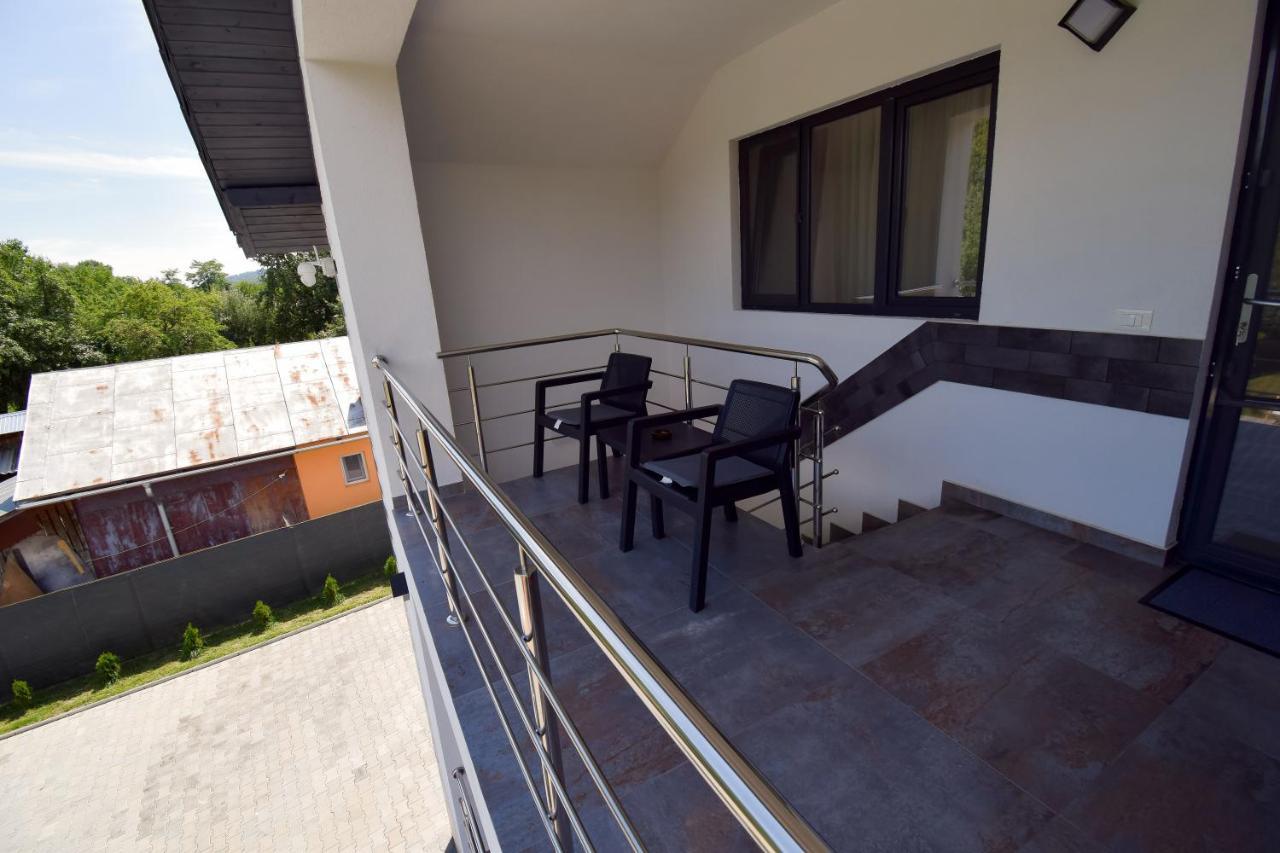 Pensiunea Happy Day Horezu Exterior photo